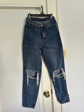 PrettyLittleThing Dark Blue Distressed Straight Leg Jeans